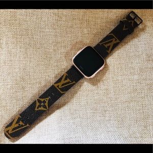 Fitbit Versa Limited Edition